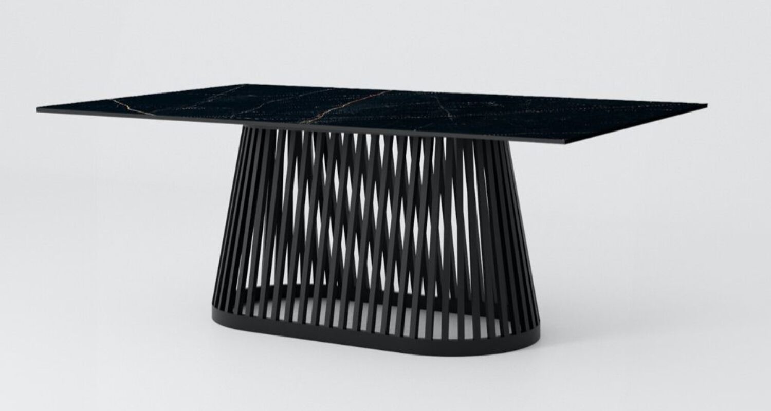 Stol_z_blatem_ze_spieku (1)