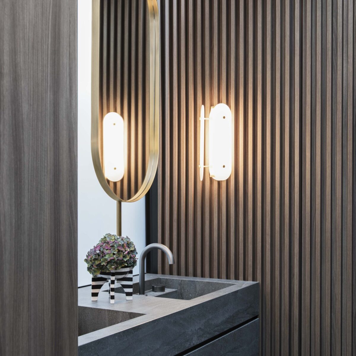 Aspen_Grey_n-sphere-Centrum-Spiekow-Kamienia-Ciemnoszary-Spiek-Kwarcowy-Skalista-Tekstura-Do-Industrialnych-Wnętrz-01 Aspen_Grey_n-sphere-Centrum-Spiekow-Kamienia-Ciemnoszary-Spiek-Kwarcowy-Skalista-Tekstura-Do-Industrialnych-Wnętrz-01