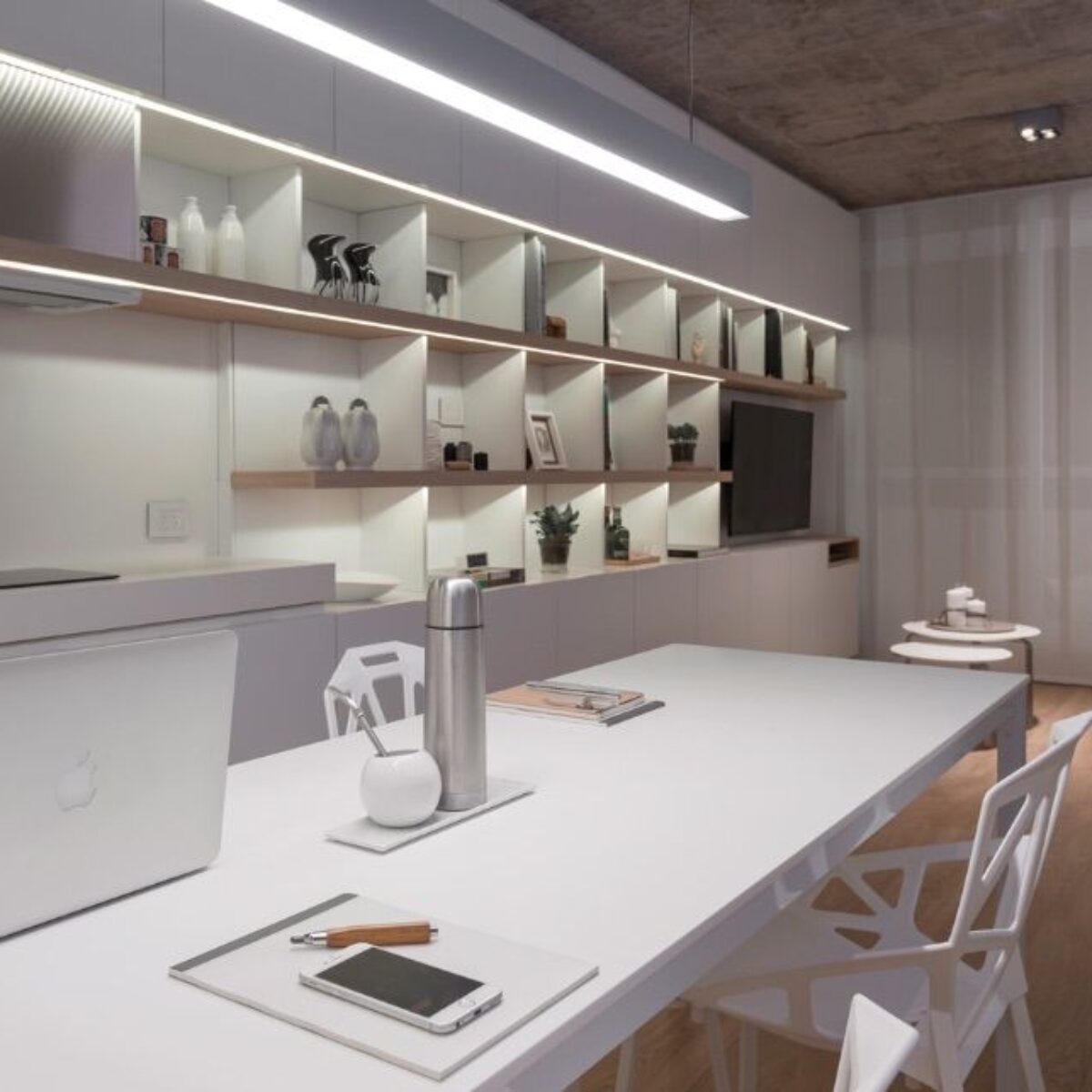 STOLY_ZE_SPIEKOW__KONGLOMERATU_meble_spieki_konglomerat_kwarcowe_n_sphere_polska (4)