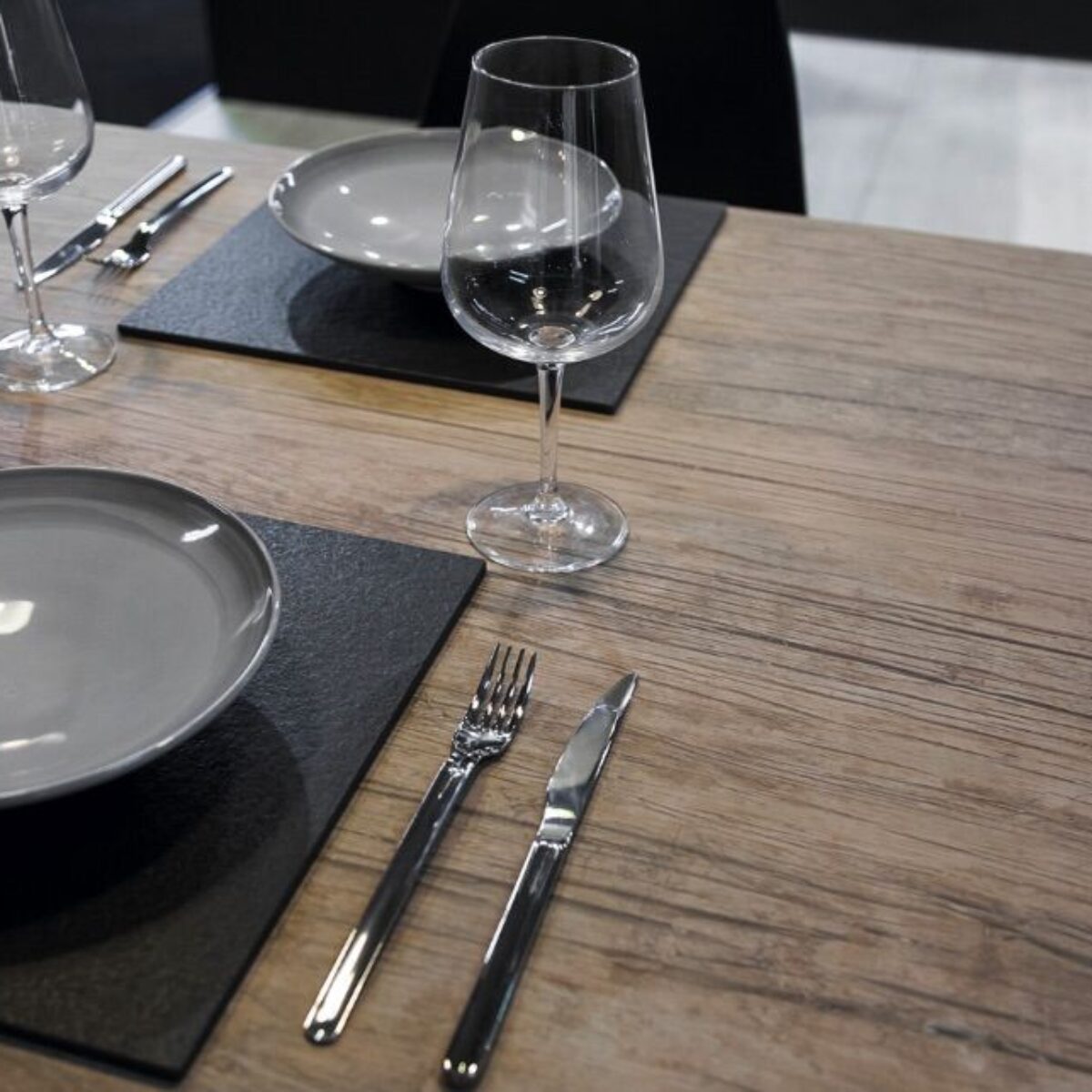 STOLY_ZE_SPIEKOW__KONGLOMERATU_meble_spieki_konglomerat_kwarcowe_n_sphere_polska (8)