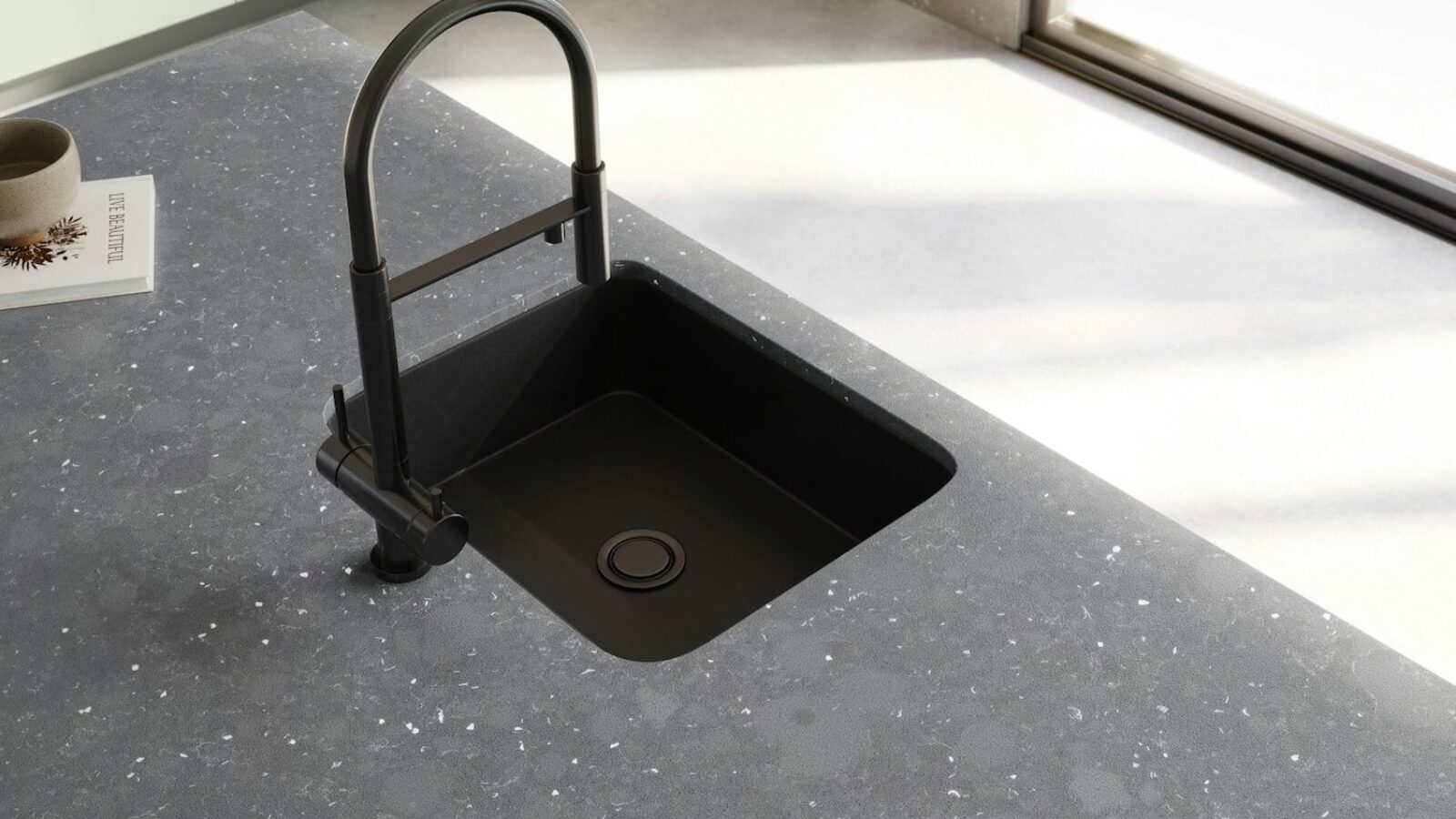 Silestone_n-sphere_Centrum_Spiekow_szary_elegancki_z_drobinkami_ozdobnymi-ff-ffrom-03-min