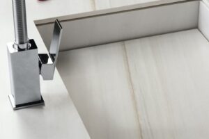 ARANZACJA4-BIANCO-LASA-SPIEK-SPIEKI-ZYWIEC-NSPHERE-BIELSKO-BIALA-PLYTKA-min