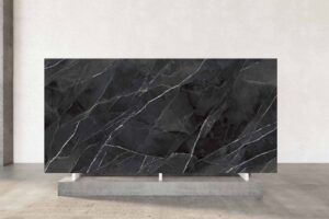 Spiek-kwarcowy-Laminam-calacatta-black-czarny-z-bialymi-i-zlotymi-zylymi-n-sphere-centrum-Spiekow-i-Kamienia-3-min Spiek-kwarcowy-Laminam-calacatta-black-czarny-z-bialymi-i-zlotymi-zylymi-n-sphere-centrum-Spiekow-i-Kamienia-3-min