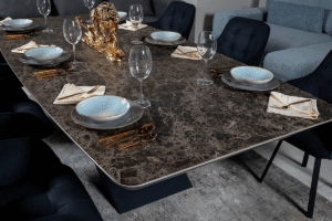 Spiek-kwarcowy-Laminam-emperador-extra-polished-brazowy-z-kontrastowa-bezowo-zlota-zyla-n-sphere-centrum-Spiekow-i-Kamienia-8-kopia-min