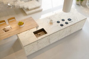 Spiek-kwarcowy-Laminam-sahara-bezowy-z-nutami-piaskowego-rysunku-n-sphere-centrum-Spiekow-i-Kamienia-1-min Spiek-kwarcowy-Laminam-sahara-bezowy-z-nutami-piaskowego-rysunku-n-sphere-centrum-Spiekow-i-Kamienia-1-min